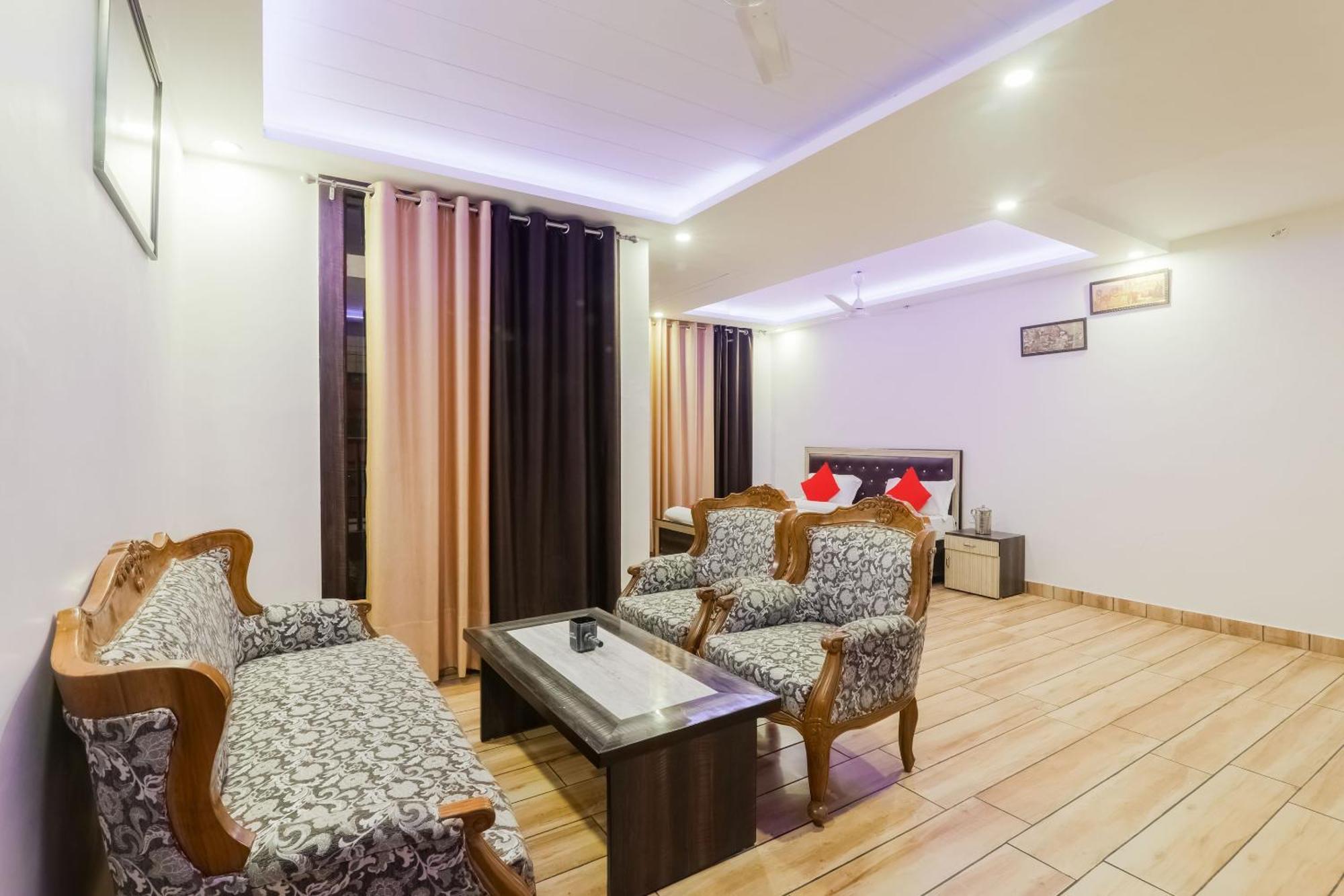 Hotel O The Maharaja Inn Lucknow Esterno foto