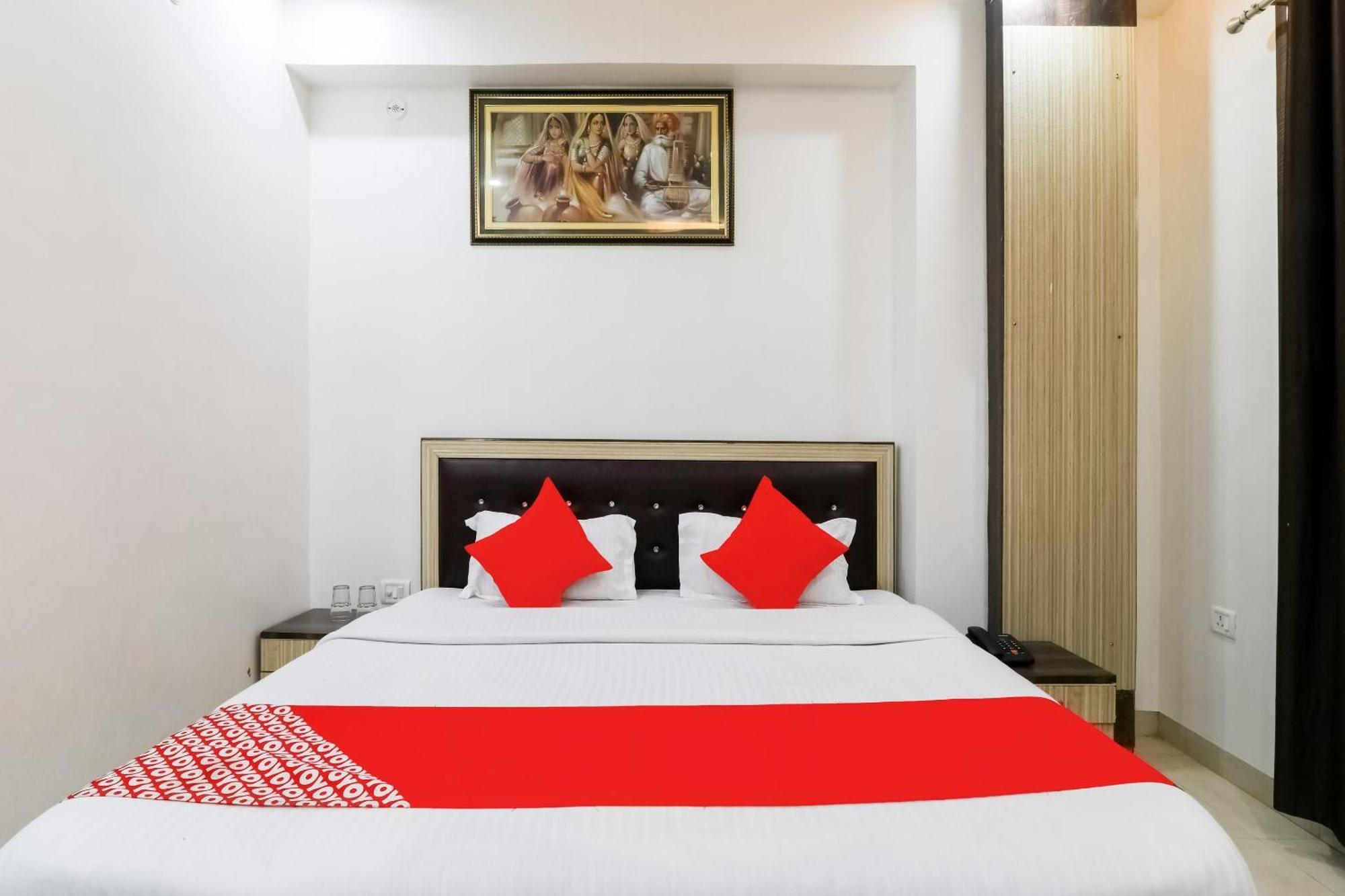 Hotel O The Maharaja Inn Lucknow Esterno foto